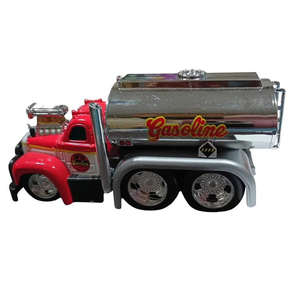 Muscle Machines 1953 Mack B61 Gasoline Tanker Truck 1:64 Scale